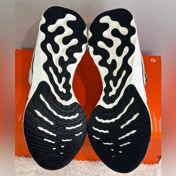 Nike React Infinity Run FK 3 - Picture 7 of 13